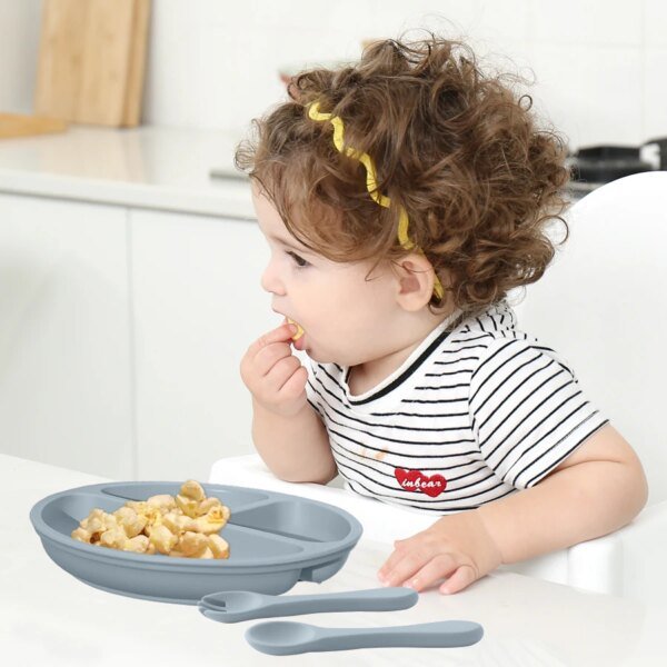 Juego de vajilla de silicona para niños de 3 piezas, para entrenamiento de alimentación de bebés, con ventosa, plato, cuchara y tenedor. - Image 6