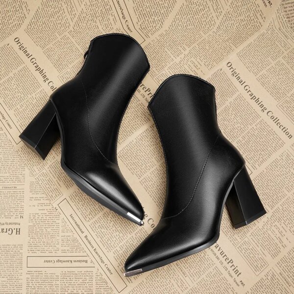 Botas de cuero para mujer, botines Chelsea de lujo con punta puntiaguda, tacones altos modernos, cremallera, estilo gótico, botas francesas para mujer. - Image 2